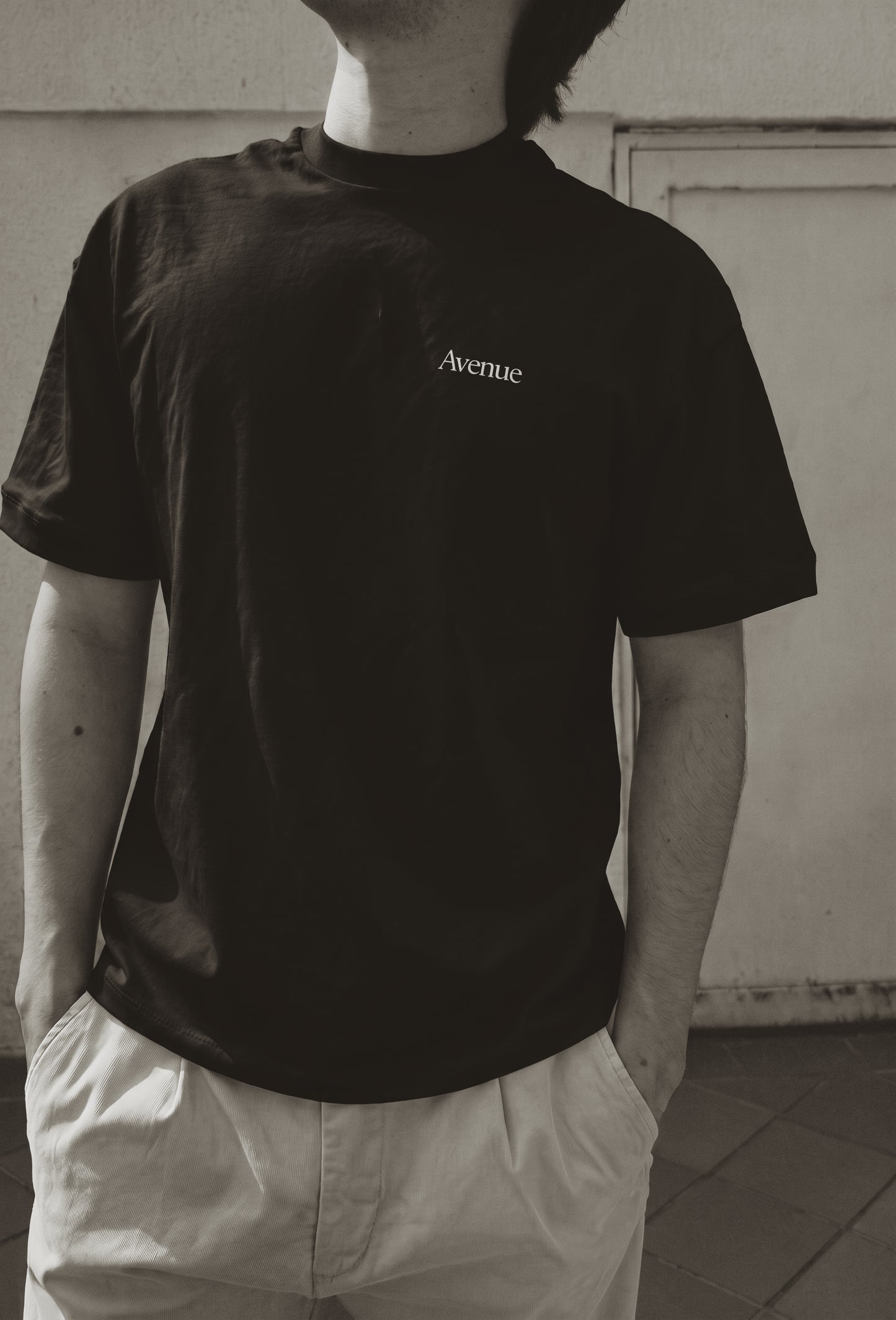 AVENUE TEE - MIDNIGHT BLACK